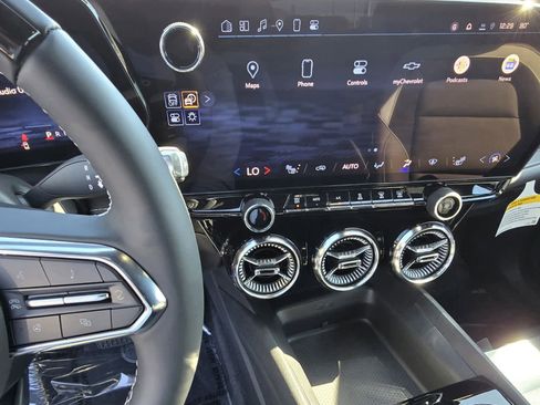 Used 2025 Chevrolet Blazer EV LT w/ Super Cruise Package image 46