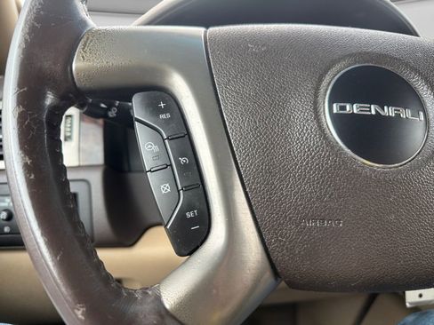 Used 2012 GMC Yukon Denali image 24