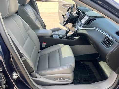 Used 2018 Chevrolet Impala LT image 15