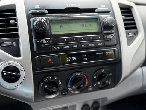 Used 2012 Toyota Tacoma 4x4 Access Cab w/ SR5 Pkg image 22