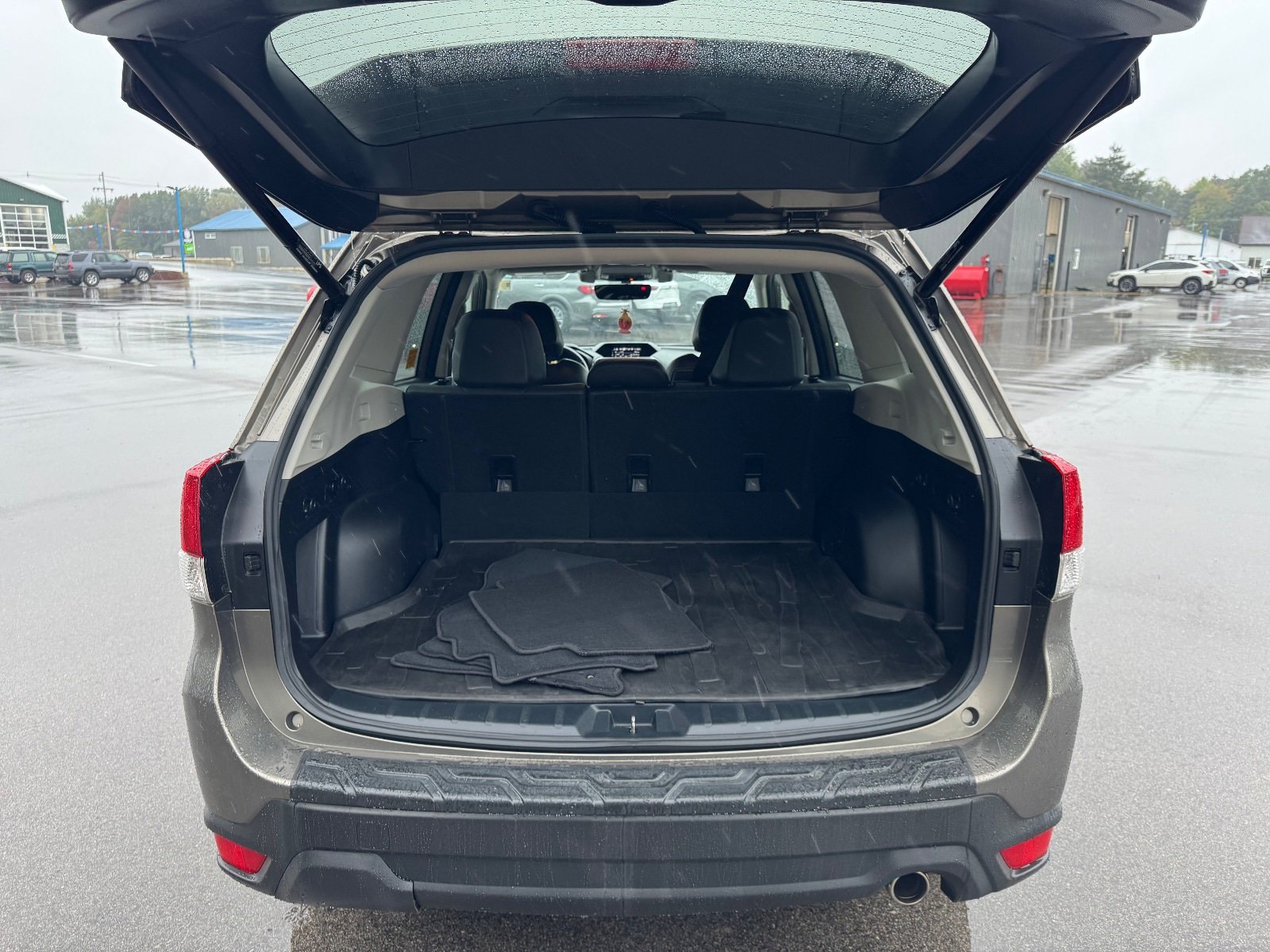 Used 2019 Subaru Forester Limited AWD/4WD image 14