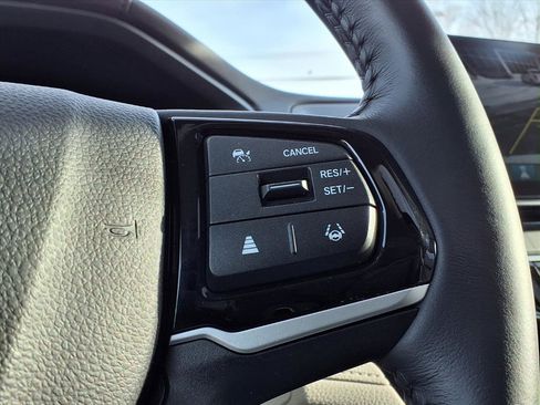 Certified 2025 Honda Odyssey Touring image 27