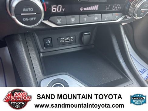 Used 2024 Nissan Sentra SR image 21