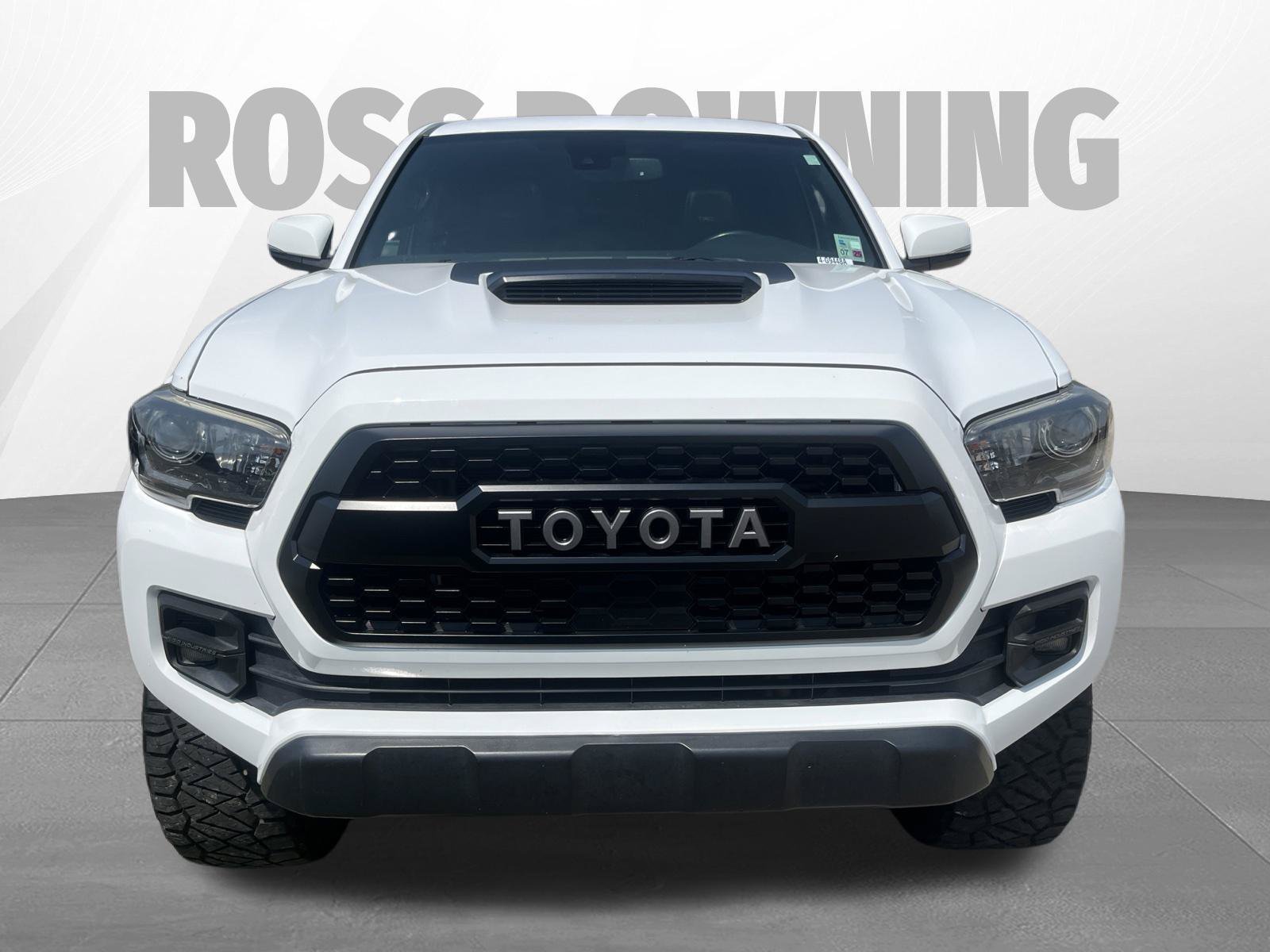 Used 2019 Toyota Tacoma TRD Pro AWD/4WD image 2