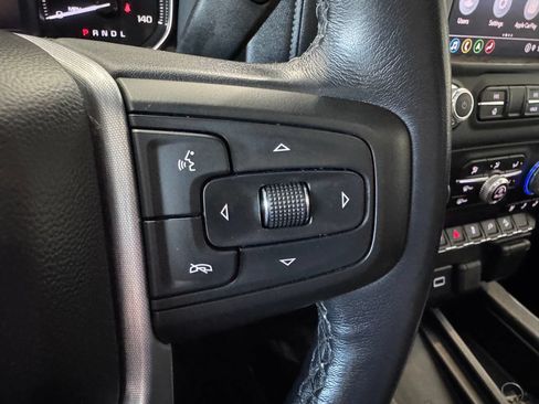 Certified 2022 GMC Sierra 1500 SLT w/ SLT Premium Plus Package AWD/4WD image 17