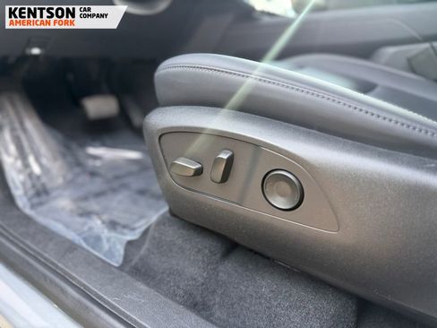 Used 2025 GMC Acadia Elevation w/ Elevation Premium Package image 36