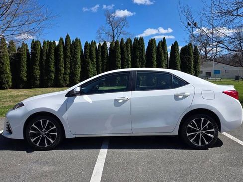 Used 2019 Toyota Corolla SE FWD image 5
