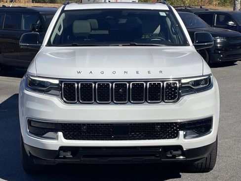 Used 2024 Jeep Wagoneer L Base w/ Premium Group I image 6