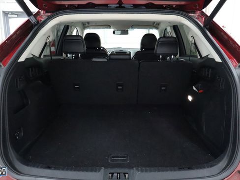 Used 2019 Ford Edge Titanium image 23