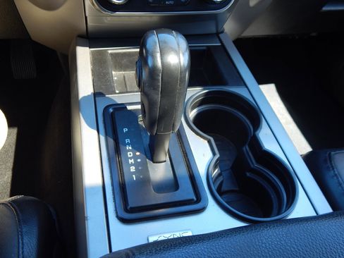 Used 2017 Ford Expedition EL XLT w/ Equipment Group 202A image 25