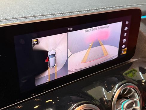 Used 2021 Mercedes-Benz GLA 45 AMG 4MATIC image 39