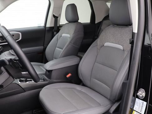 Used 2025 Ford Bronco Sport Badlands image 16