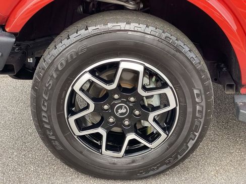 Used 2024 Ford Bronco Outer Banks AWD/4WD image 10