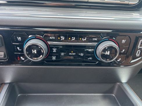 Used 2024 Chevrolet Silverado 1500 High Country w/ Technology Package image 23