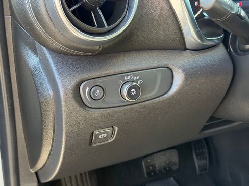 Used 2024 Chevrolet Blazer LT image 14