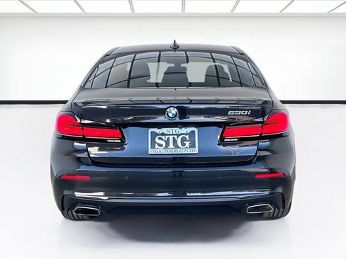 Used 2023 BMW 530i w/ Premium Package RWD image 5
