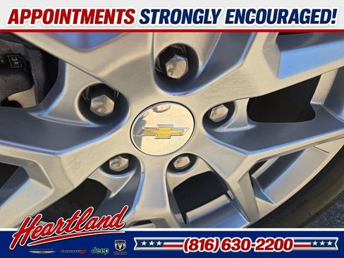 Used 2023 Chevrolet Equinox LS FWD image 27