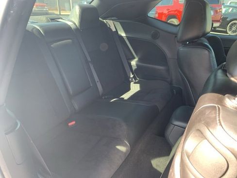 Used 2022 Dodge Challenger R/T w/ Plus Package image 18