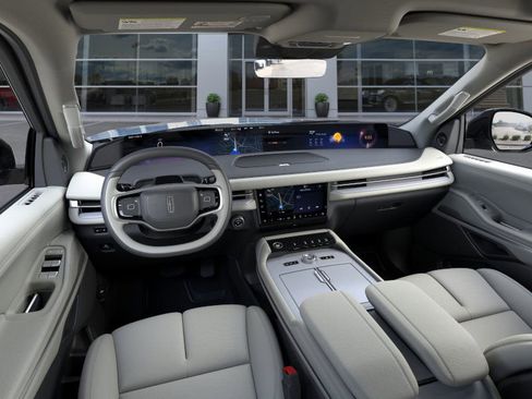 New 2025 Lincoln Navigator L Reserve image 9