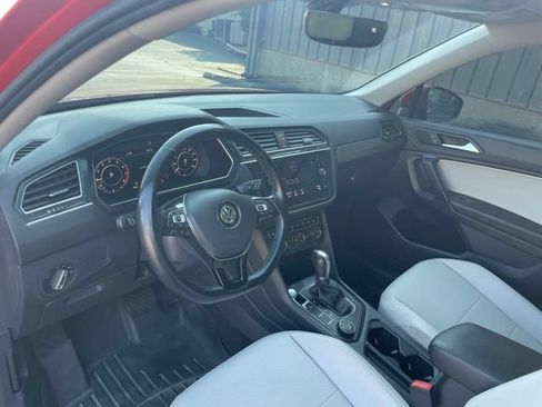 Used 2019 Volkswagen Tiguan SEL w/ 3rd Row Seat Package AWD/4WD image 25