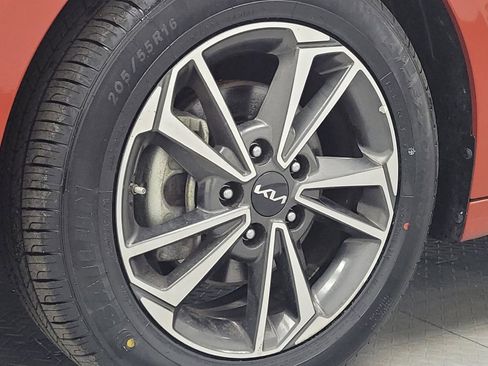 Used 2023 Kia Forte LXS w/ LXS Technology Package image 31