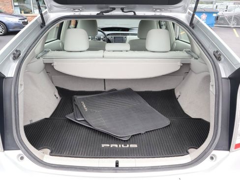 Used 2011 Toyota Prius Three w/ Navigation Pkg FWD image 14