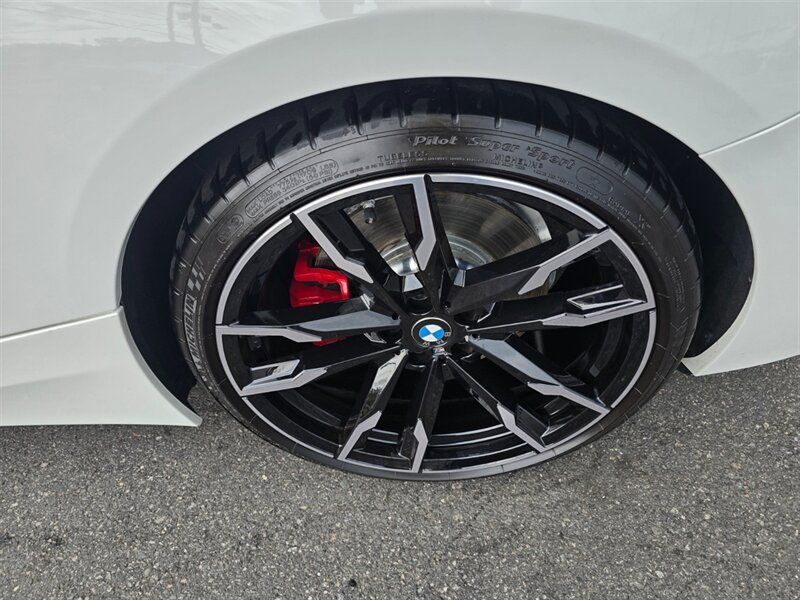 Used 2025 BMW Z4 M40i w/ Edition RWD image 14