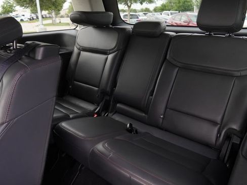 Used 2025 Ford Expedition Active AWD/4WD image 14