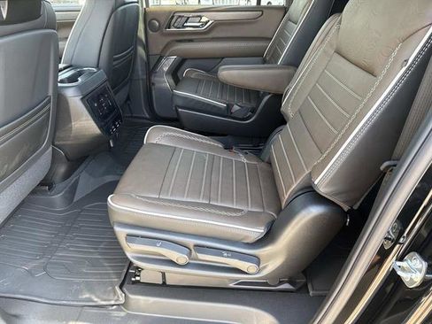 New 2026 GMC Yukon XL Denali Ultimate image 18
