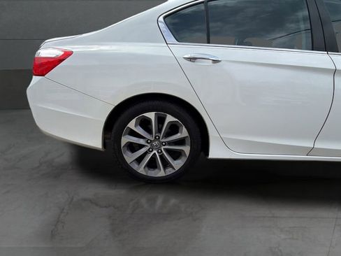 Used 2015 Honda Accord Sport image 15