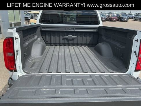 Used 2022 Chevrolet Colorado Z71 AWD/4WD image 26