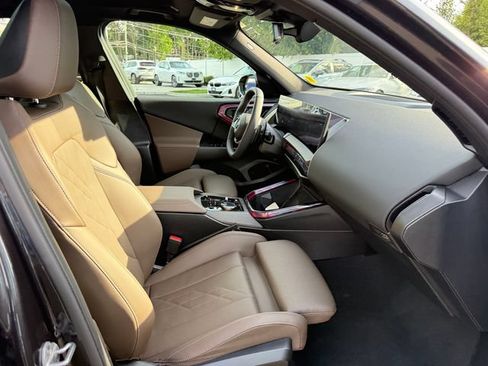 Used 2025 BMW X3 xDrive30i AWD/4WD image 28