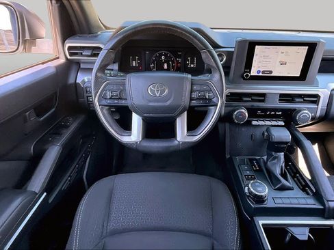Used 2025 Toyota 4Runner SR5 AWD/4WD image 6