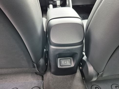 New 2026 Hyundai Elantra SEL Sport FWD image 14