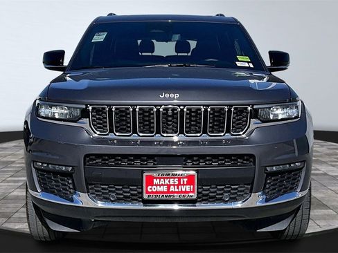 Certified 2024 Jeep Grand Cherokee L Limited w/ Luxury Tech Group II image 4