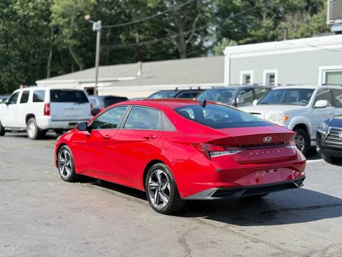 Used 2023 Hyundai Elantra SEL w/ Convenience Package FWD image 5