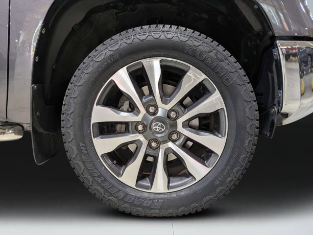 Used 2021 Toyota Tundra Limited w/ Limited Premium Package AWD/4WD image 10