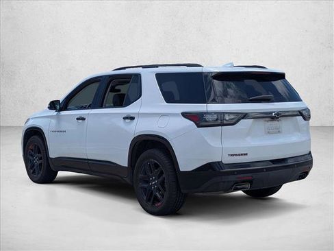 Used 2021 Chevrolet Traverse Premier w/ Redline Edition FWD image 8