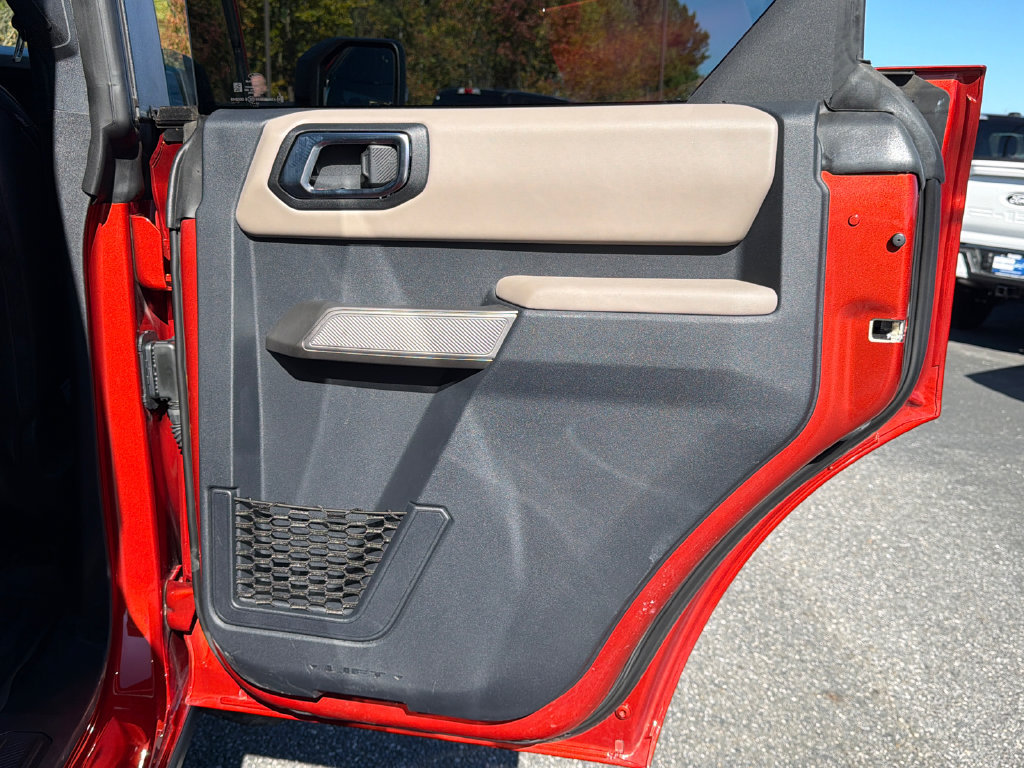 Used 2023 Ford Bronco Wildtrak AWD/4WD image 16