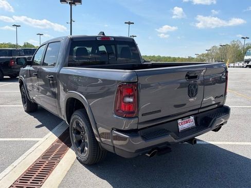 New 2026 RAM 1500 4x4 Crew Cab image 5
