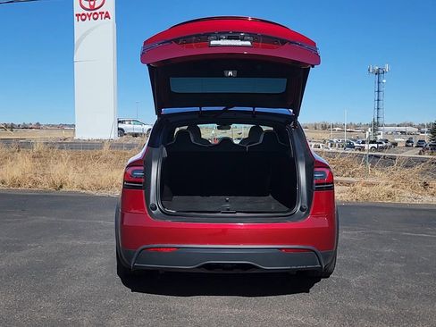 Used 2025 Tesla Model X image 19