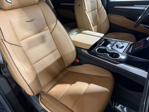 New 2026 Cadillac Escalade ESV Luxury image 55