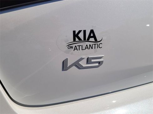 New 2025 Kia K5 LXS image 9