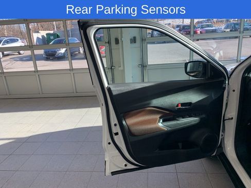 Used 2023 Nissan Kicks SR w/ Interior Electronics Package image 11