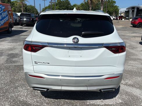 Used 2023 Buick Enclave Essence w/ Experience Buick Package image 6