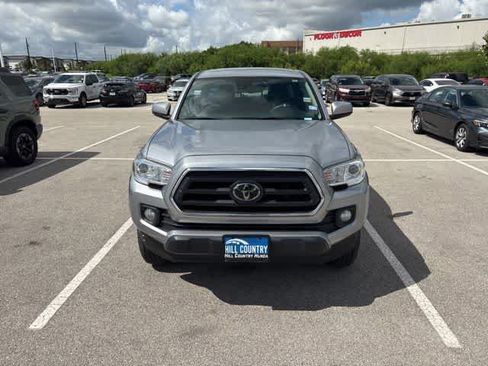 Used 2021 Toyota Tacoma SR5 RWD image 8