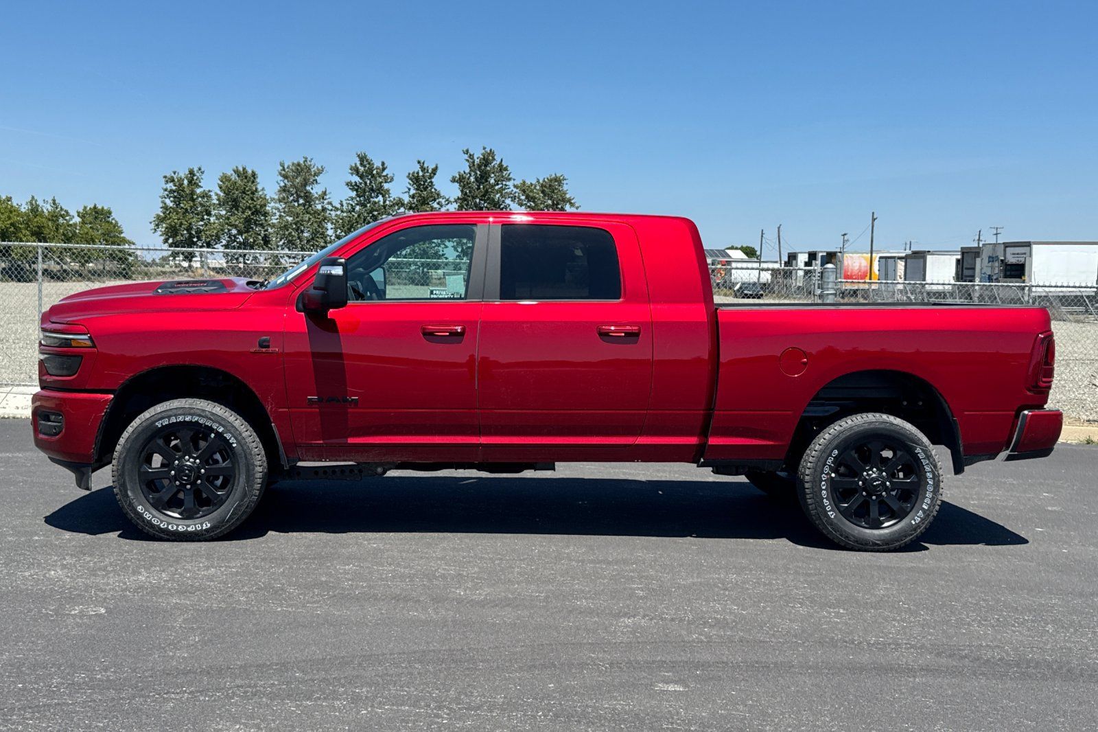 New 2026 RAM 2500 Laramie w/ Night Edition AWD/4WD image 6