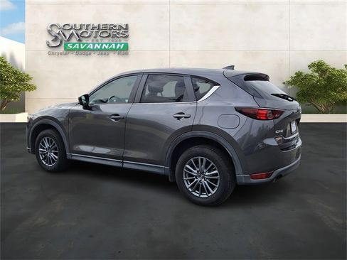 Used 2017 MAZDA CX-5 Touring w/ Preferred Equipment Package image 3