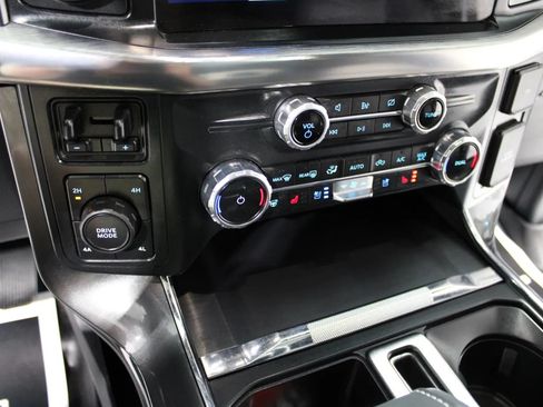 Used 2022 Ford F150 Lariat w/ Equipment Group 502A High AWD/4WD image 31