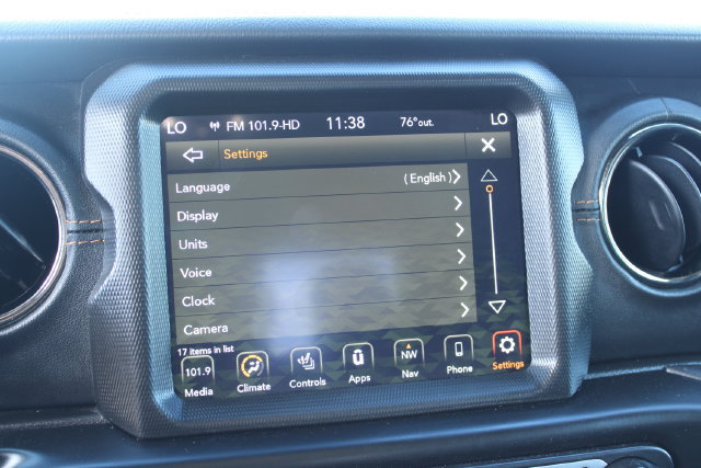 Used 2022 Jeep Gladiator Overland AWD/4WD image 32